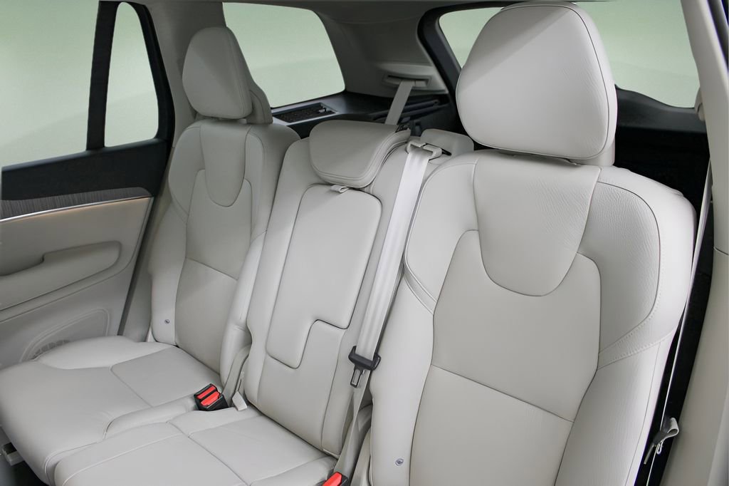 Used 2025 Volvo XC90 B6 Plus w/ Protection Package Premier AWD/4WD image 20