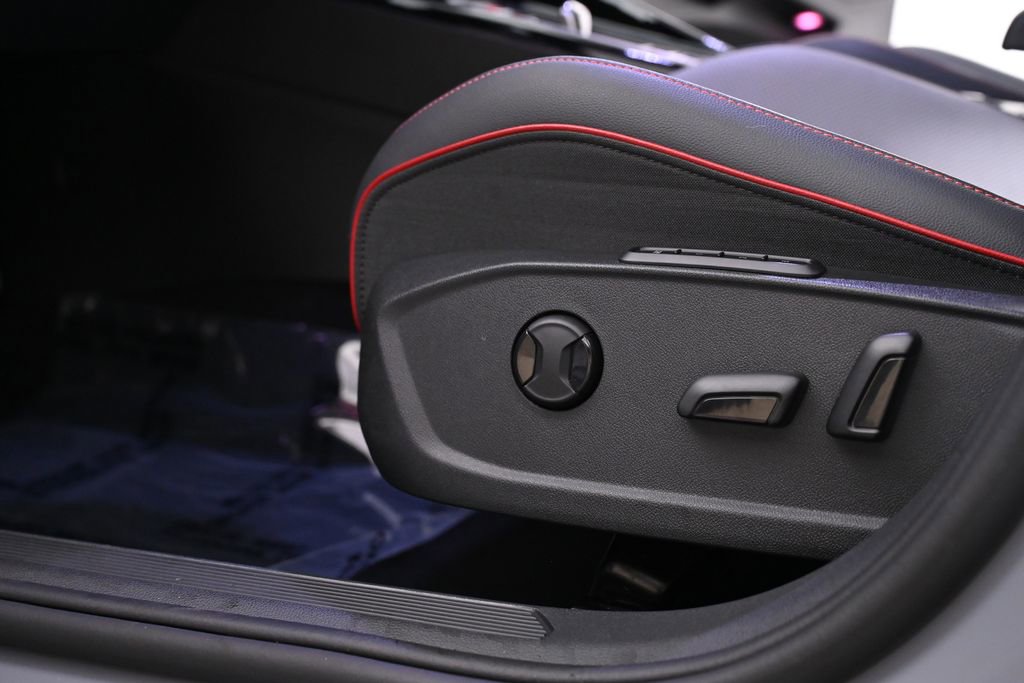 Used 2024 Volkswagen GTI SE image 30
