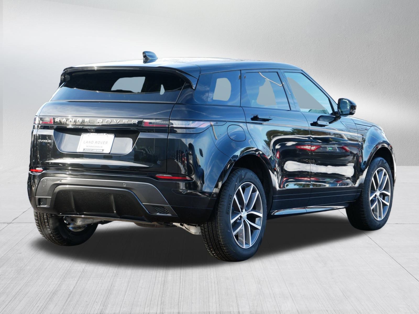 New 2026 Land Rover Range Rover Evoque Dynamic SE image 2