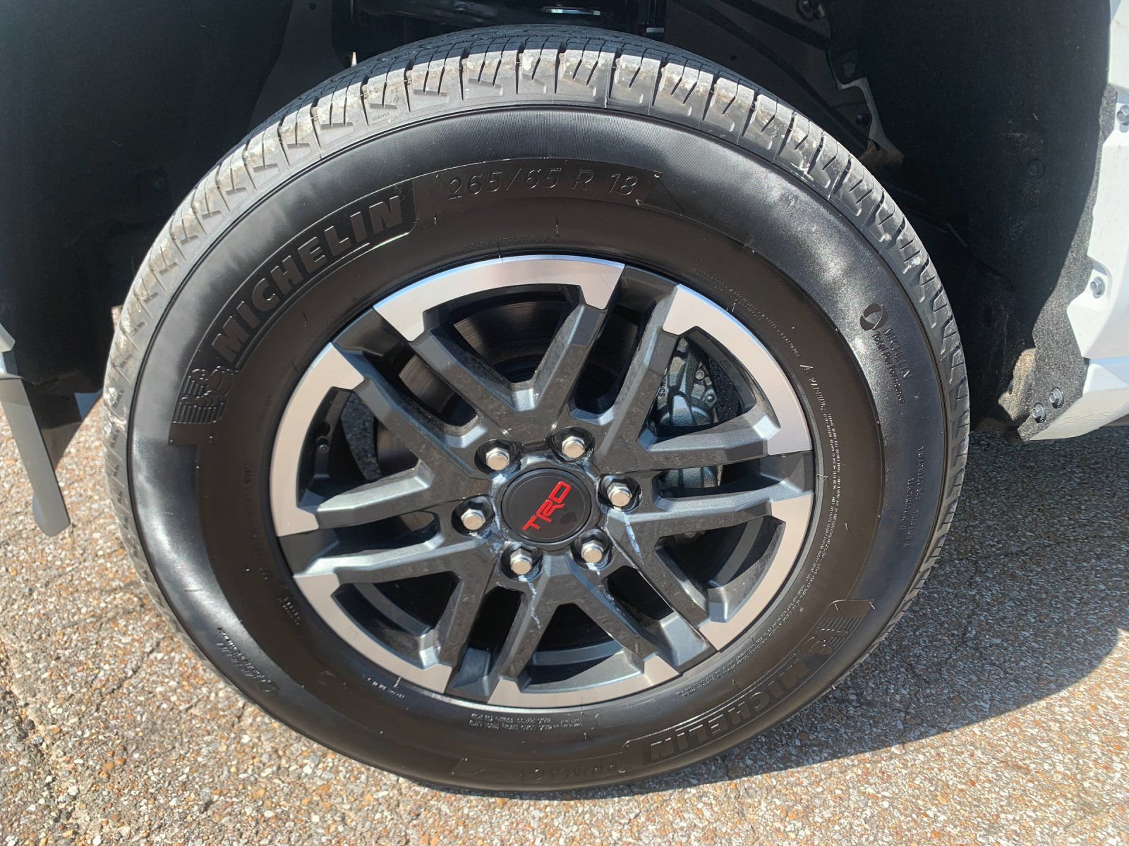 Used 2025 Toyota Tacoma TRD Sport AWD/4WD image 33