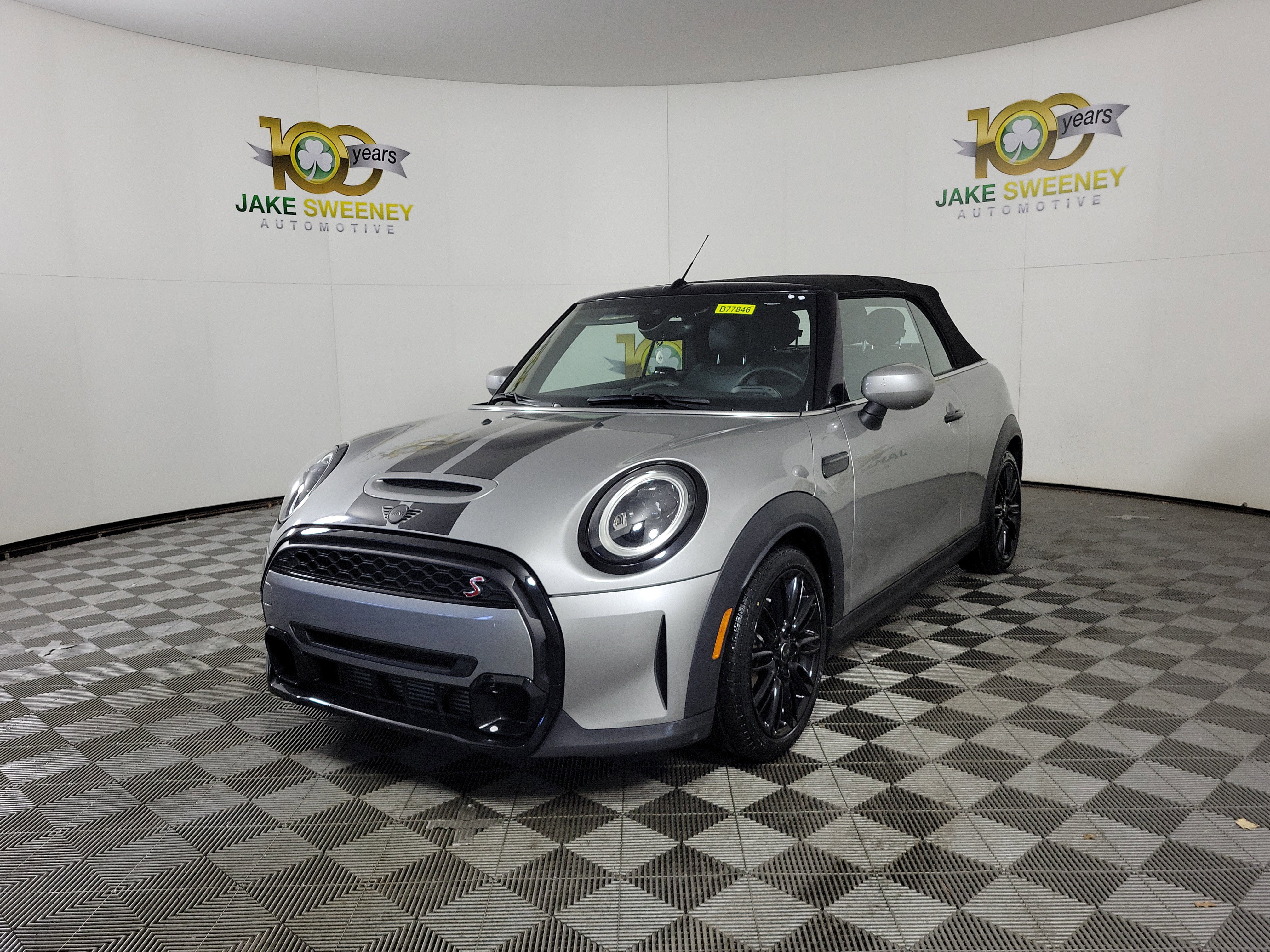 Used 2023 MINI Cooper S w/ Signature Upholstery Package image 3