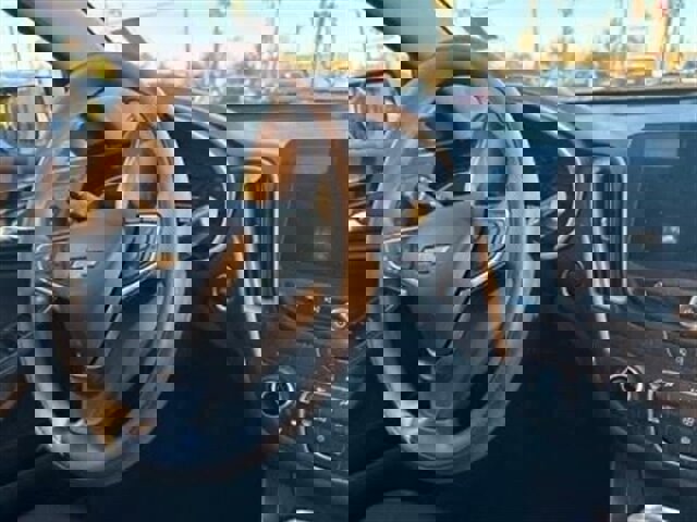 Used 2022 Chevrolet Malibu LT image 31