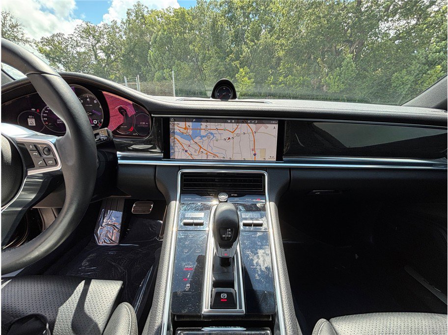 Used 2017 Porsche Panamera 4S image 11