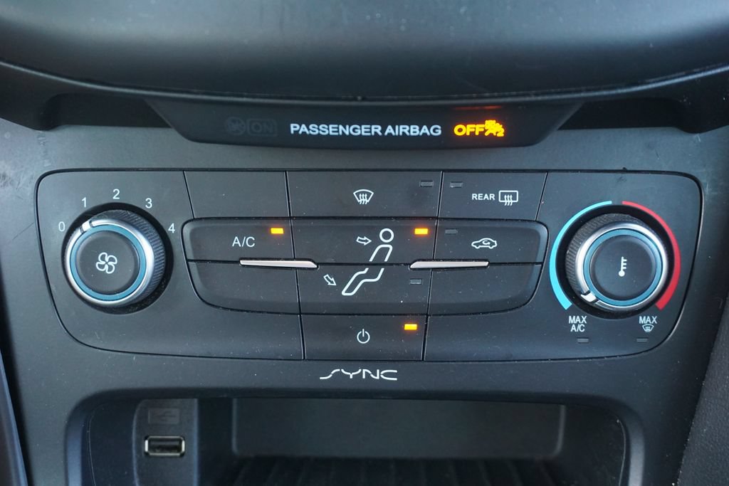 Used 2018 Ford Focus ST FWD image 9