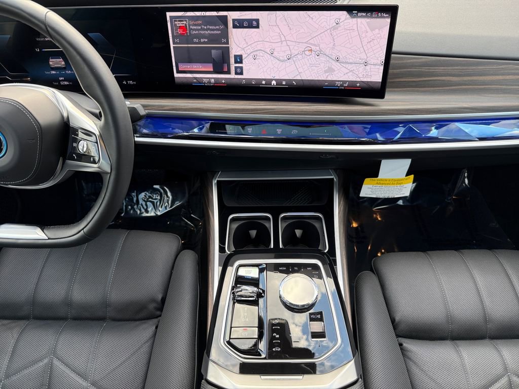 Certified 2023 BMW i7 xDrive60 AWD/4WD image 11