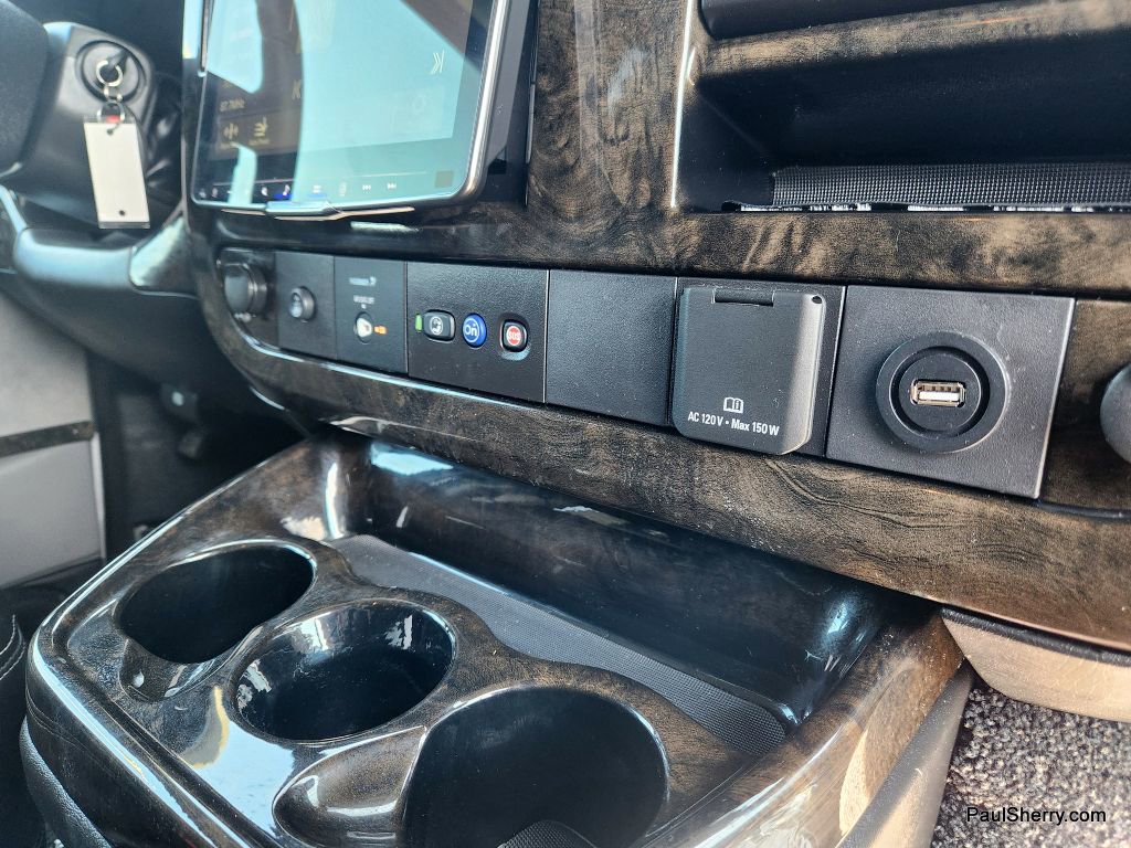 Used 2023 Chevrolet Express 2500 image 42