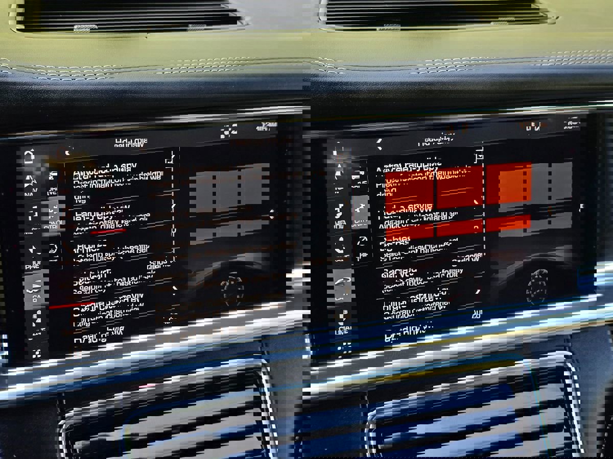 Used 2020 Porsche Panamera 4S image 51