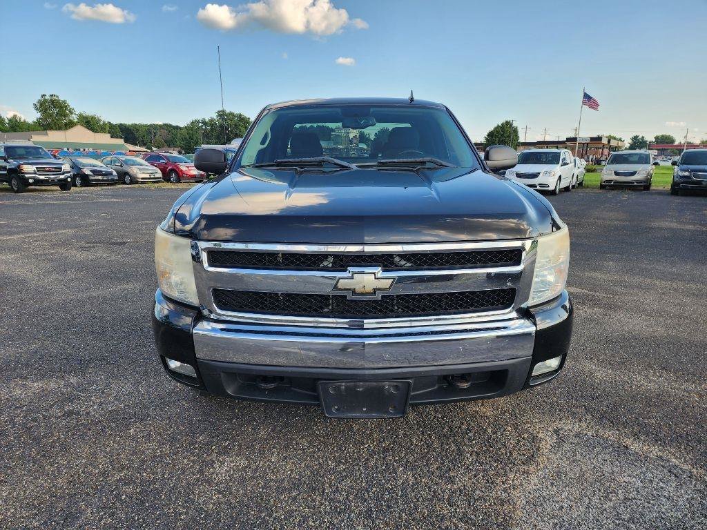 Used 2007 Chevrolet Silverado 1500 LT w/ 1LT Convenience Package AWD/4WD image 12