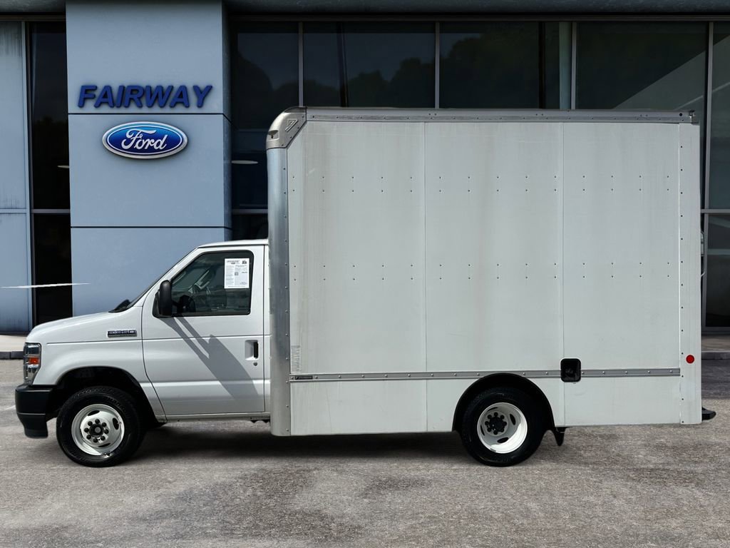 Used 2024 Ford E-350 and Econoline 350 Super Duty w/ Driver's Safety Package image 7