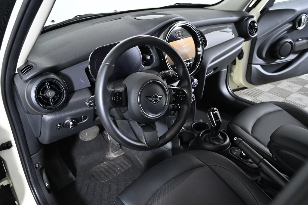 Certified 2022 MINI Cooper 4-Door Hardtop FWD image 11