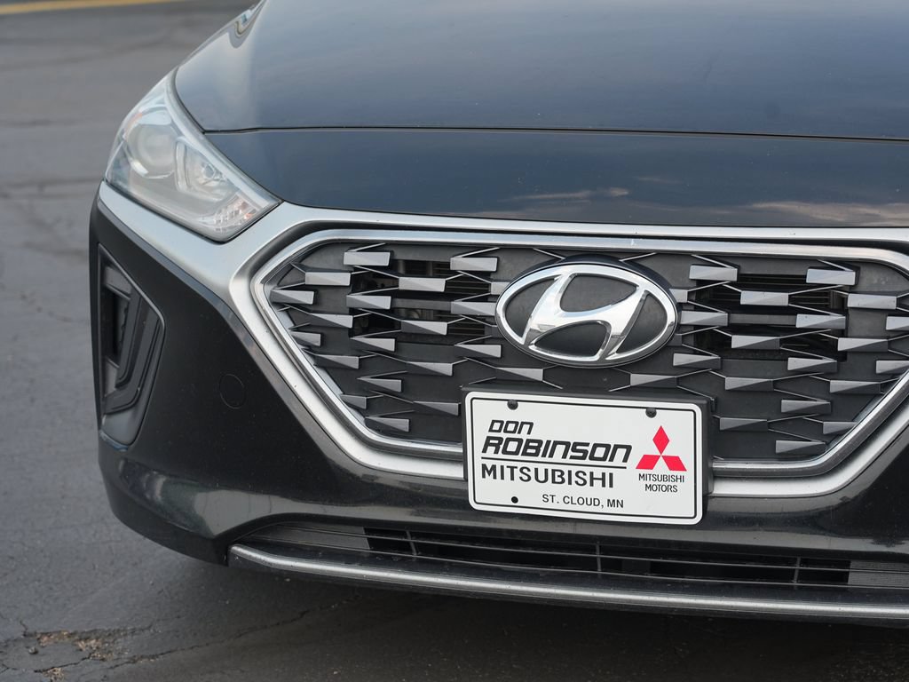 Used 2020 Hyundai Ioniq Blue FWD image 9