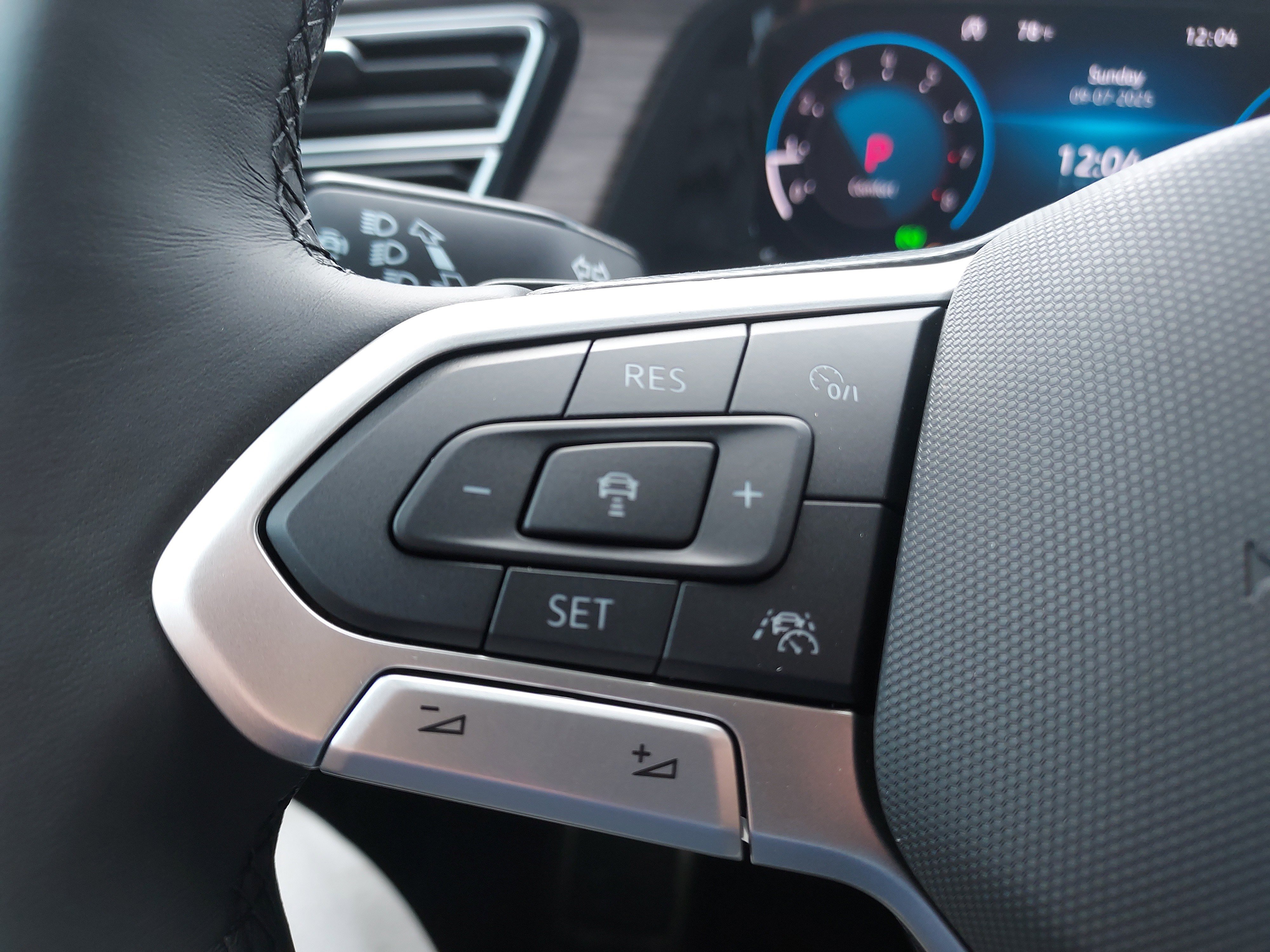 New 2026 Volkswagen Atlas SEL Premium R-Line image 33