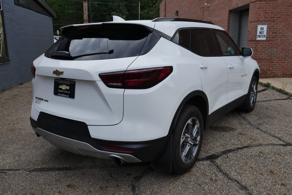 Used 2023 Chevrolet Blazer LT AWD/4WD image 4