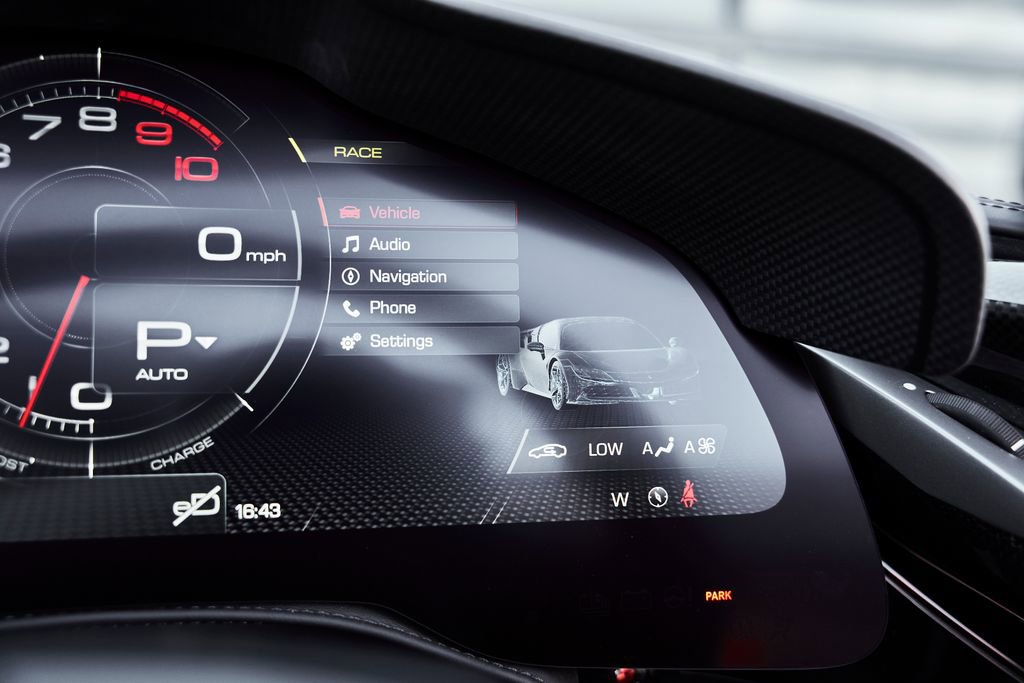 Used 2024 Ferrari SF90 Spider image 73