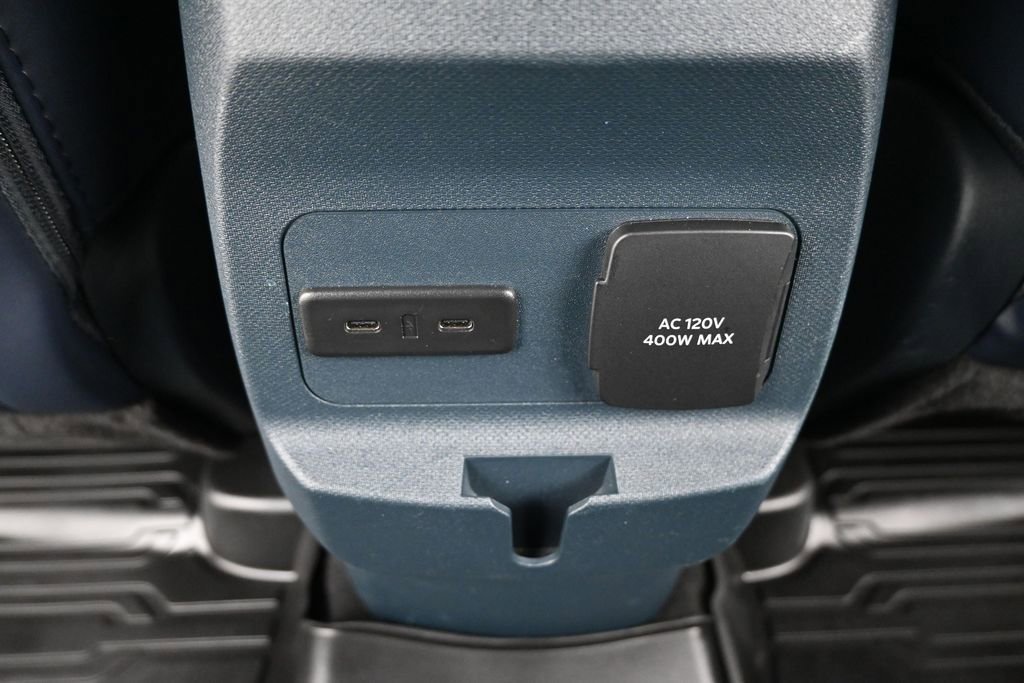 Used 2025 Ford Maverick Lariat AWD/4WD image 30