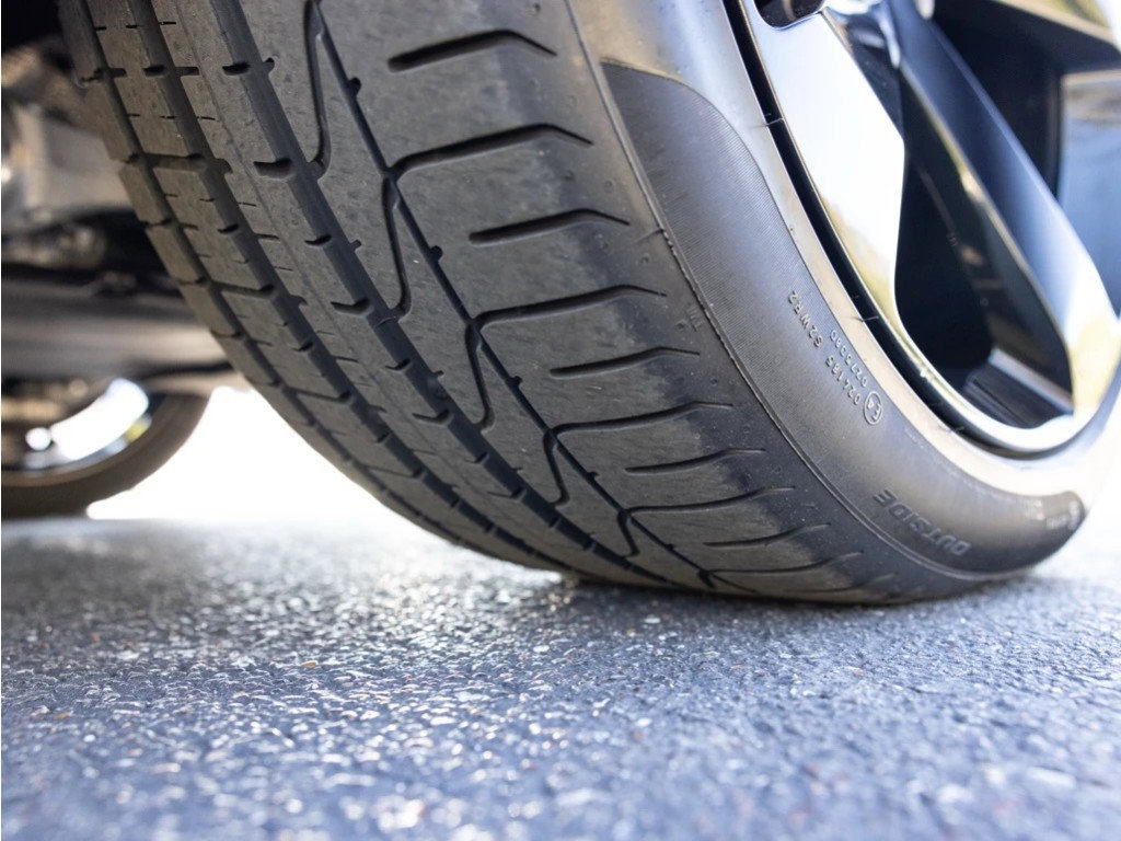 Certified 2024 Bentley Bentayga Extended Wheelbase image 93