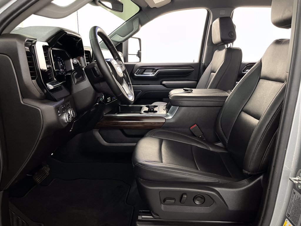 Certified 2024 GMC Sierra 2500 SLT w/ SLT Premium Package AWD/4WD image 8