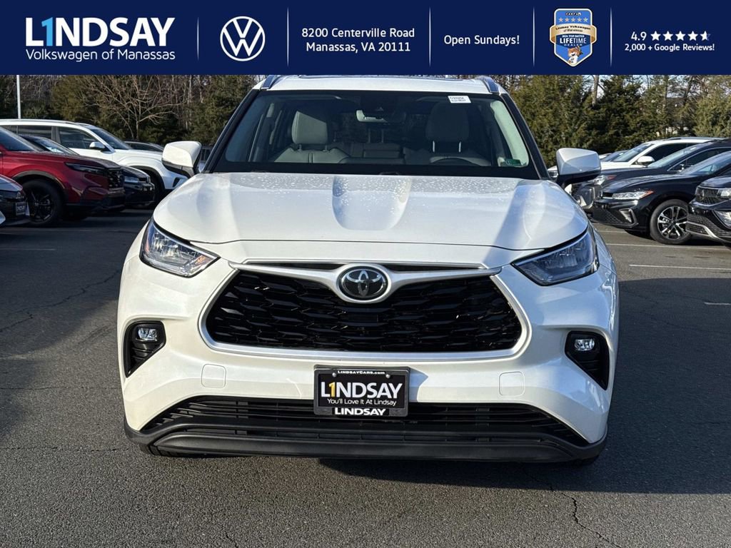 Used 2020 Toyota Highlander XLE image 6