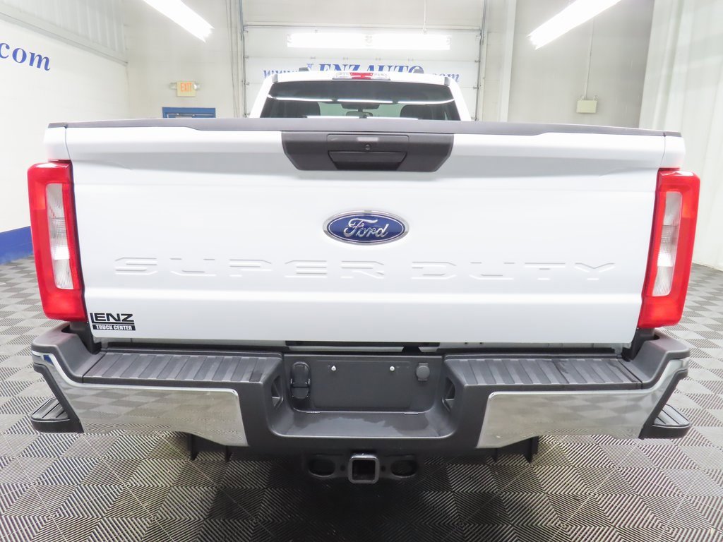 Used 2024 Ford F350 XLT image 31