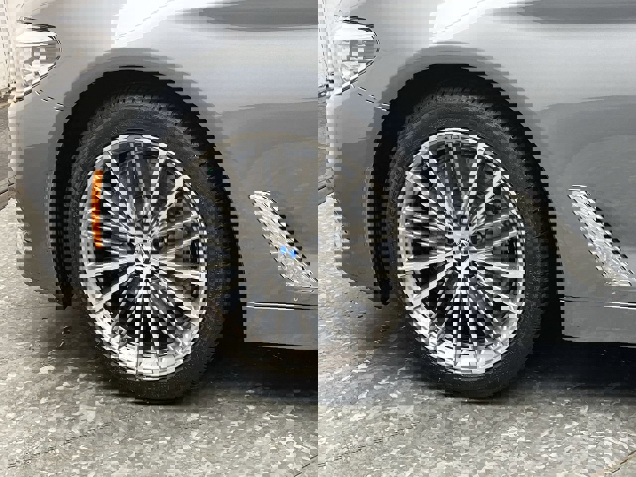 Used 2018 BMW 530i xDrive image 35