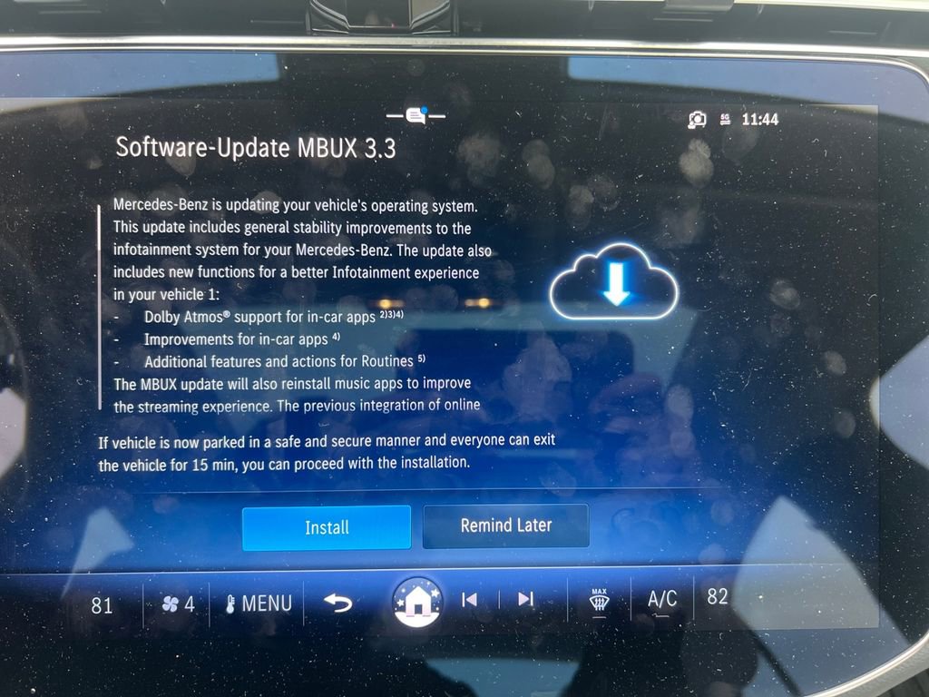 Used 2025 Mercedes-Benz E 350 4MATIC Sedan image 22