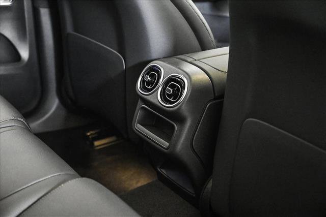 New 2026 Mercedes-Benz GLC 300 4MATIC image 19