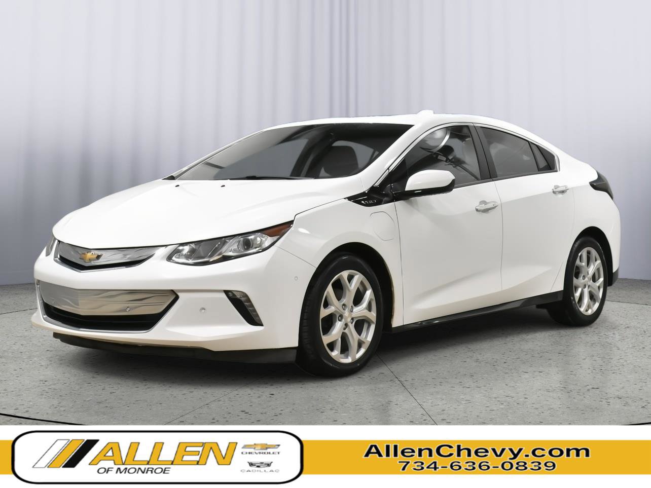 Used 2018 Chevrolet Volt Premier image 1