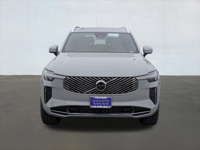 New 2026 Volvo XC90 B5 Plus w/ Protection Package image 4