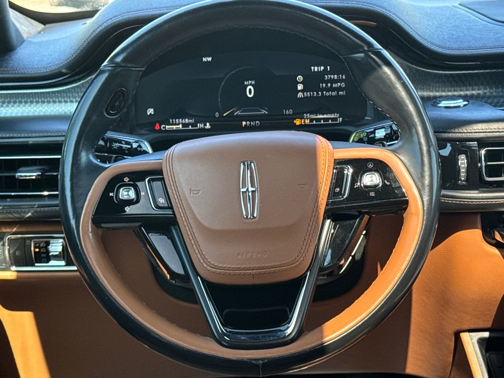 Used 2022 Lincoln Aviator Black Label w/ Dynamic Handling Package AWD/4WD image 16