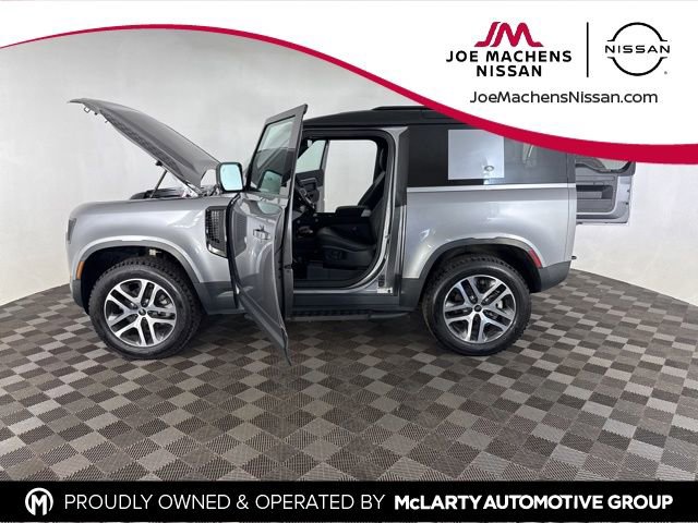 Used 2023 Land Rover Defender 90 S image 9