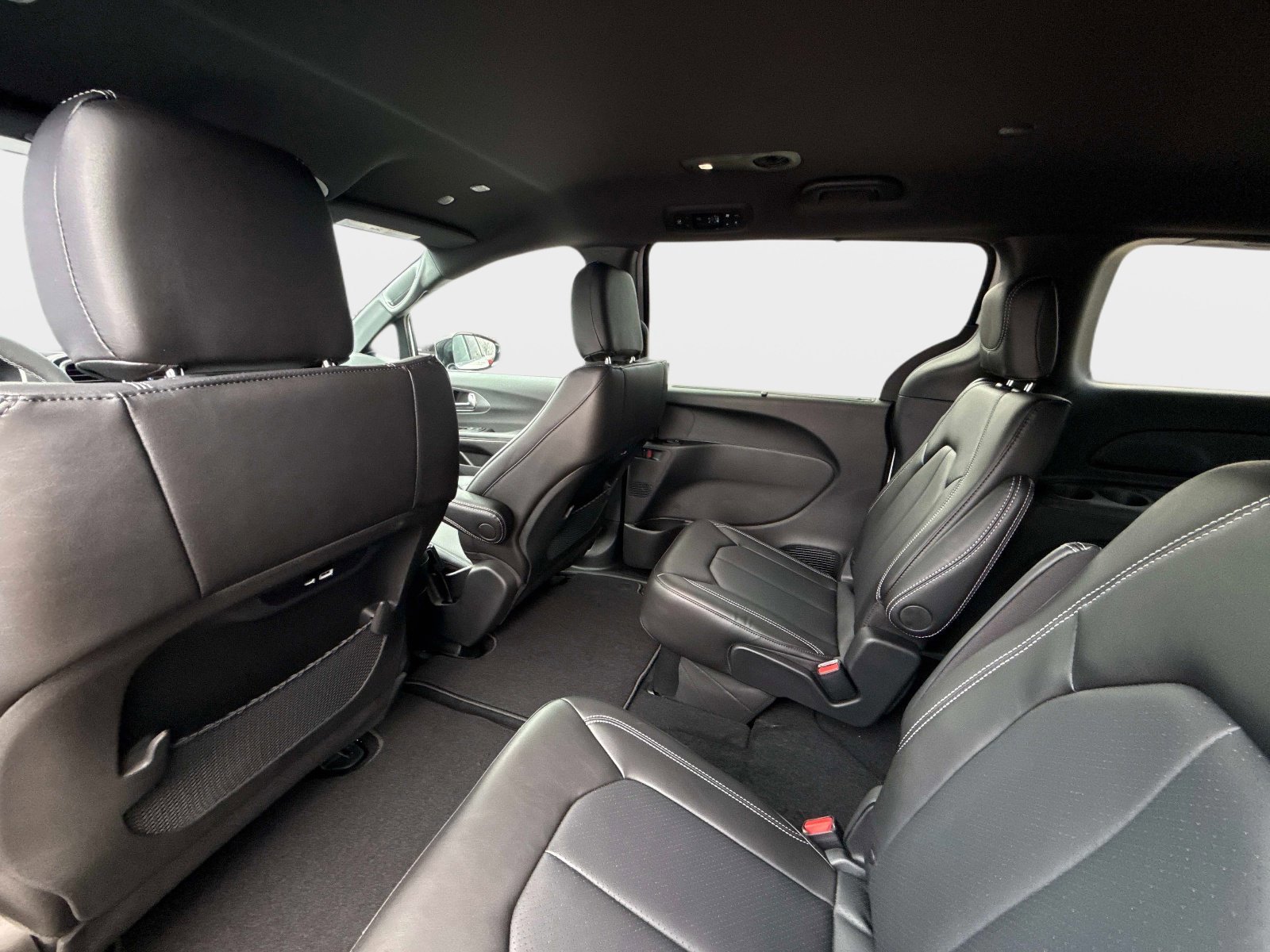 New 2026 Chrysler Pacifica Select image 19