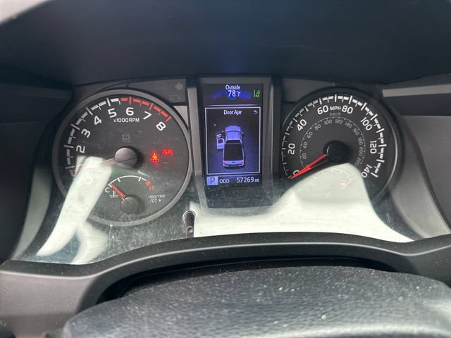 Used 2020 Toyota Tacoma SR5 RWD image 15