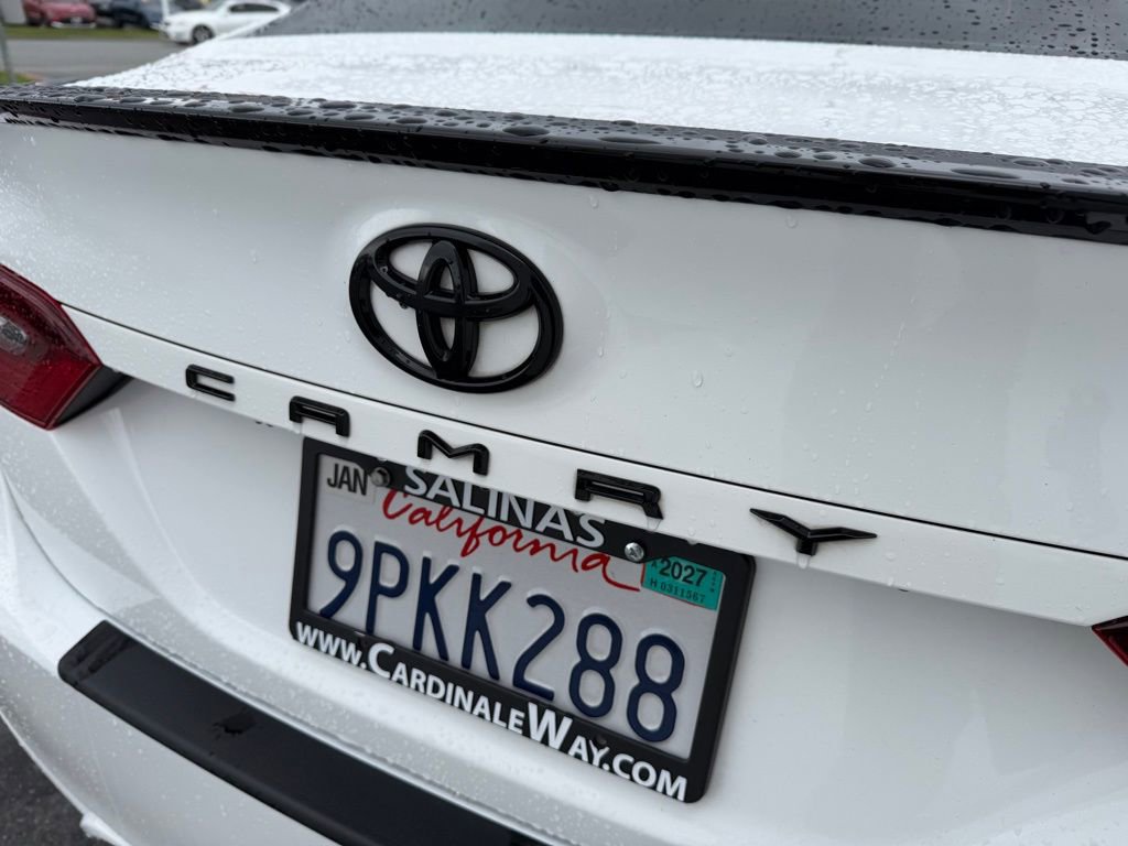 Used 2024 Toyota Camry SE image 10