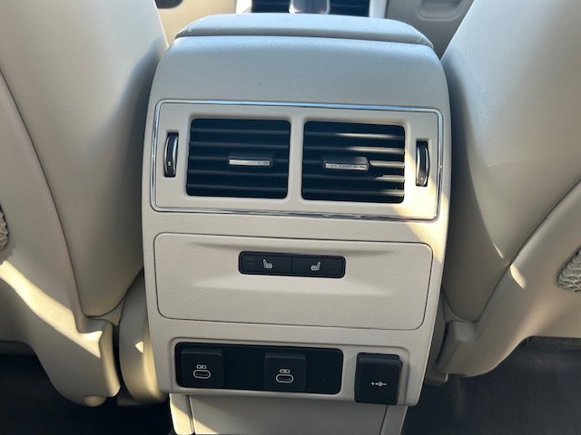 New 2025 Jaguar F-PACE R-Dynamic S image 22