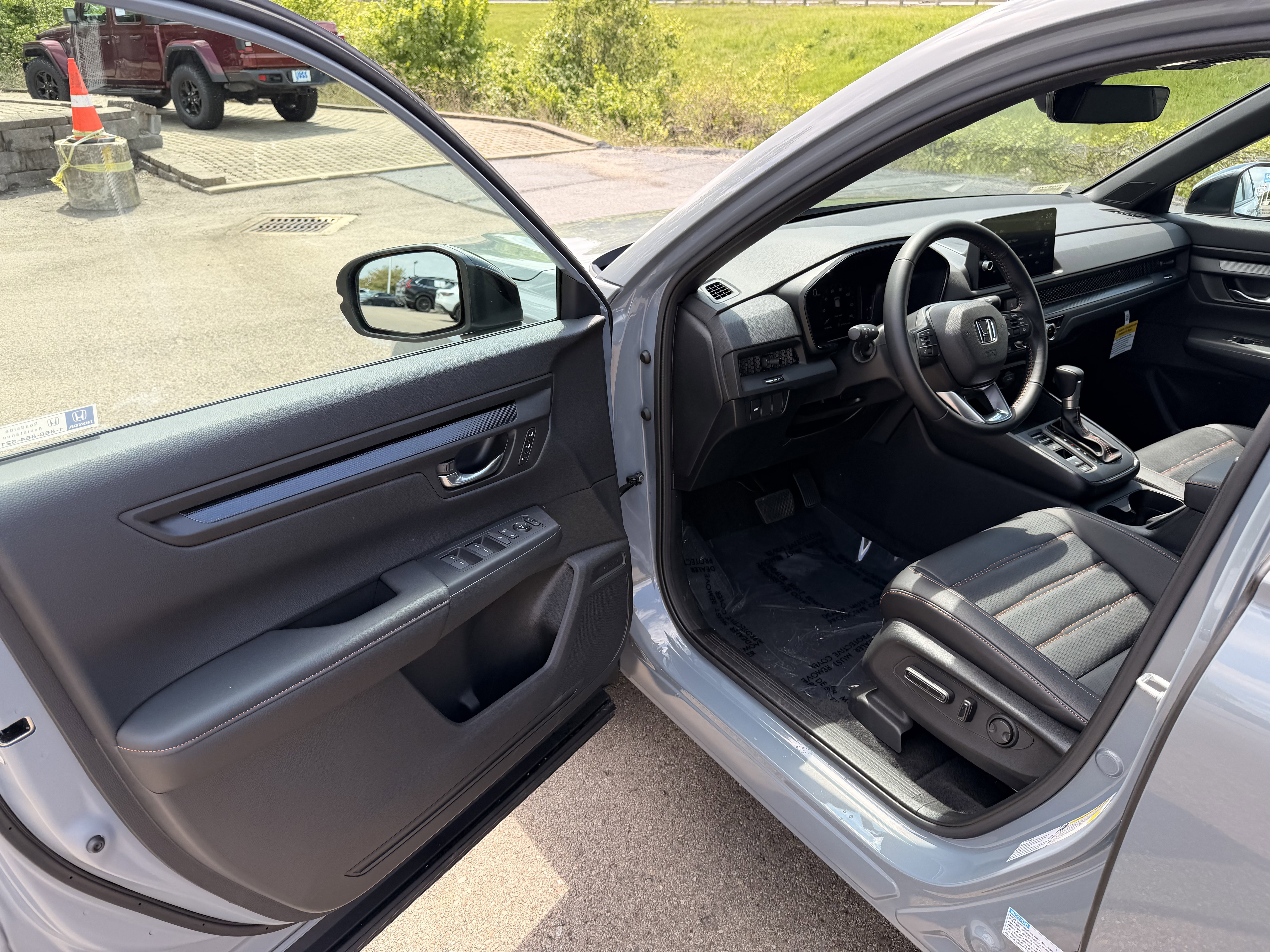Used 2026 Honda CR-V Sport-L image 11