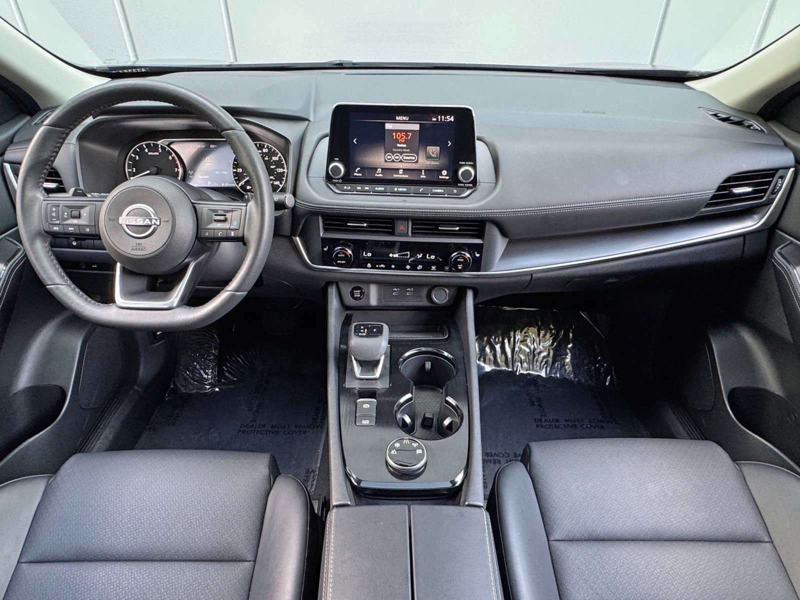 Used 2024 Nissan Rogue SV w/ SV Premium Package image 11