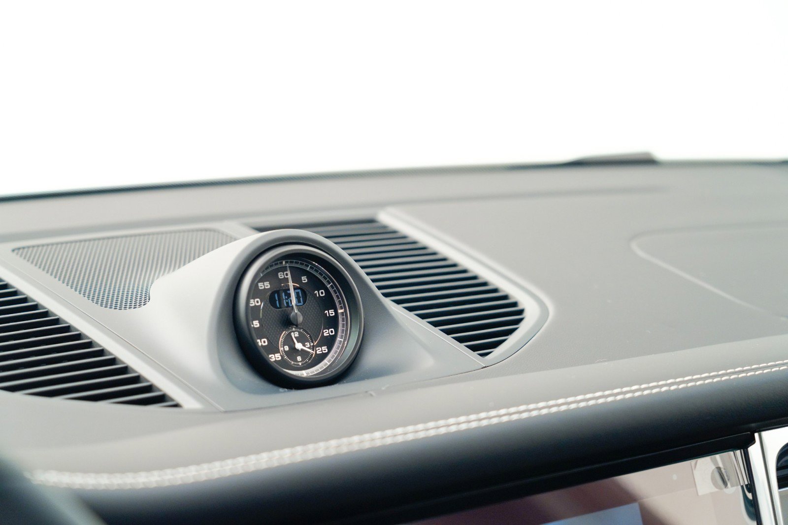 New 2026 Porsche Macan S image 28