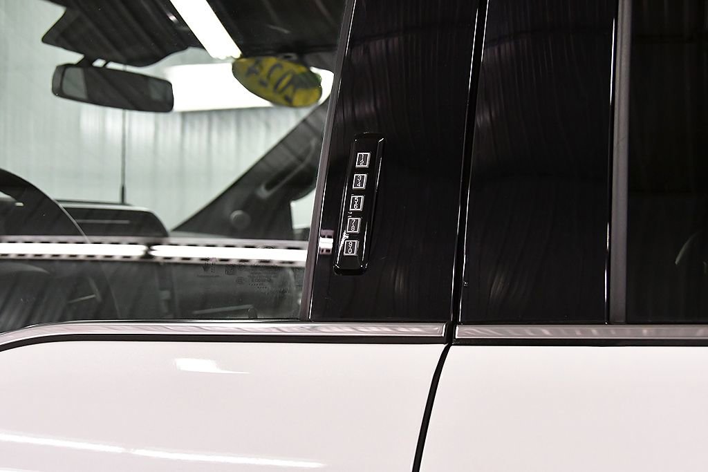 Used 2024 Ford F150 Lariat w/ Equipment Group 502A High image 11