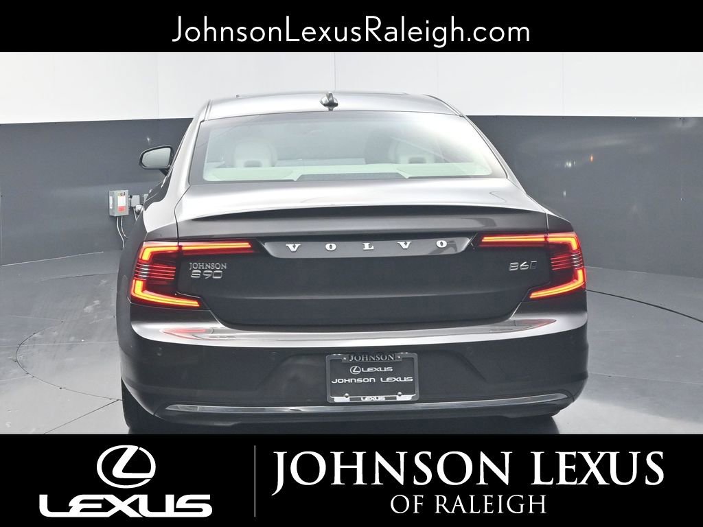 Used 2024 Volvo S90 B6 Ultimate image 8