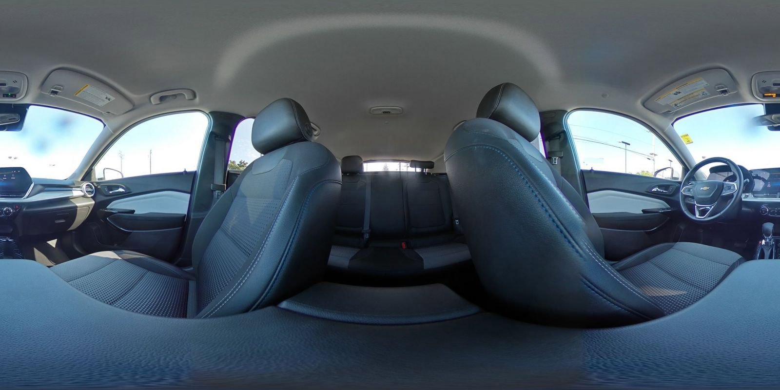Used 2025 Chevrolet Trax LT w/ LT Convenience Package FWD image 41