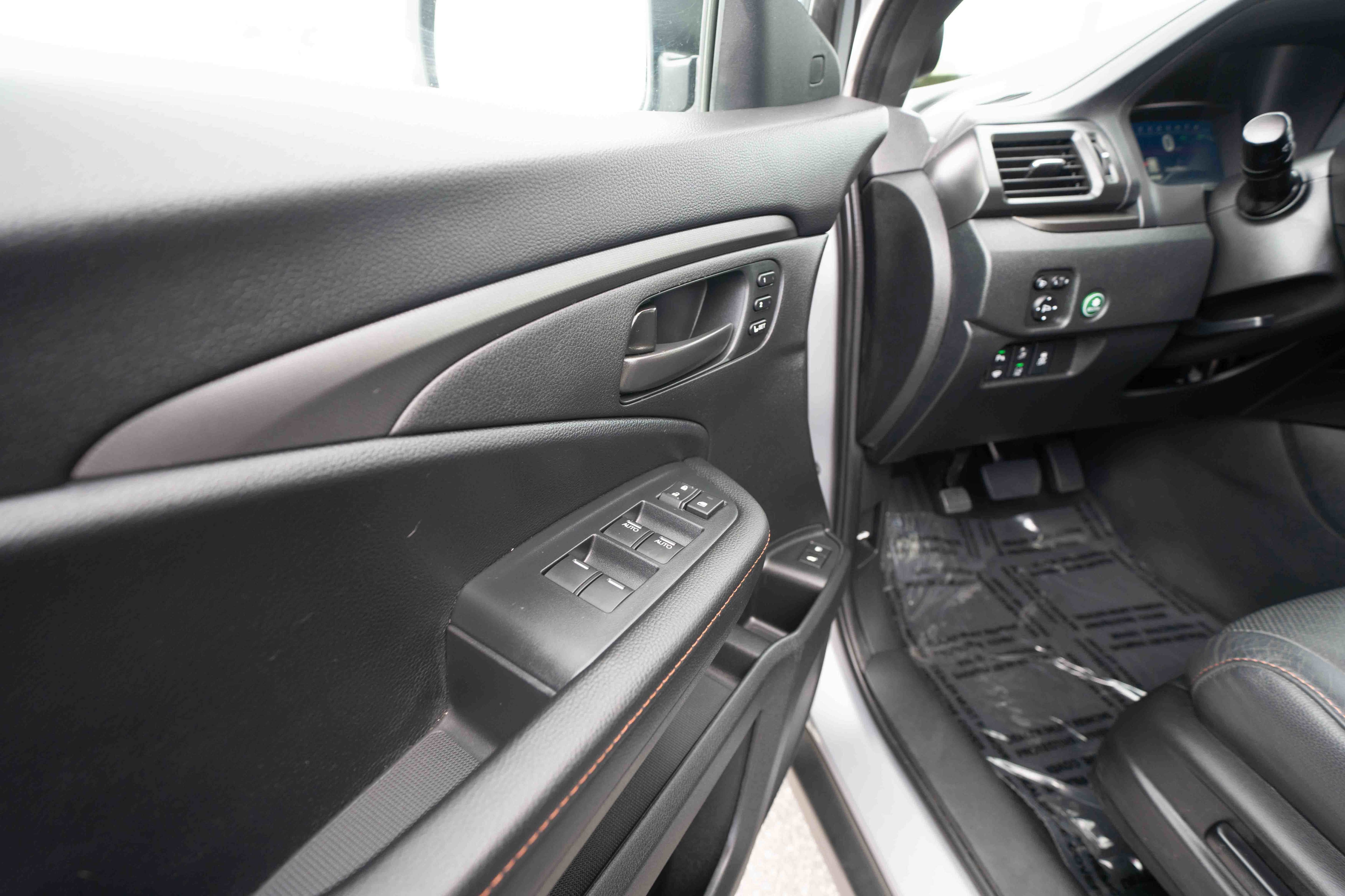 Certified 2023 Honda Passport TrailSport image 7