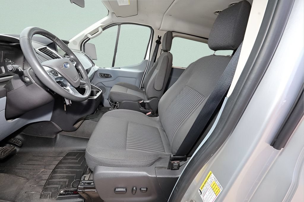 Used 2016 Ford Transit 150 XLT RWD image 12
