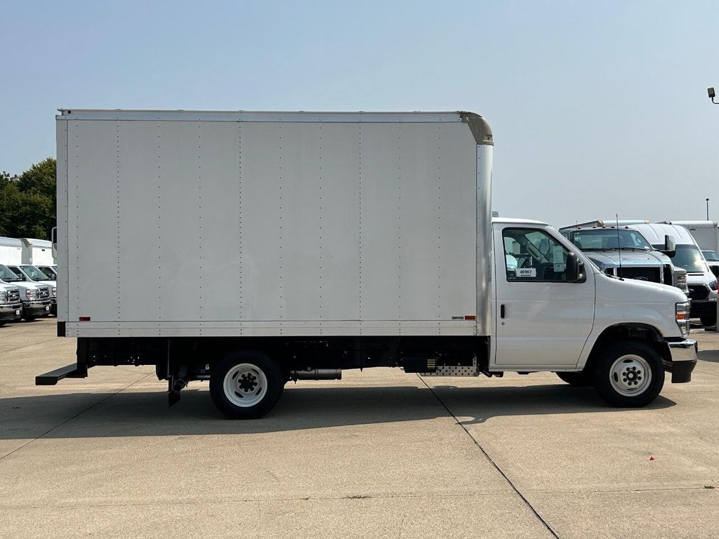 New 2025 Ford E-450 and Econoline 450 Super Duty w/ Ambulance Prep Package RWD video 2
