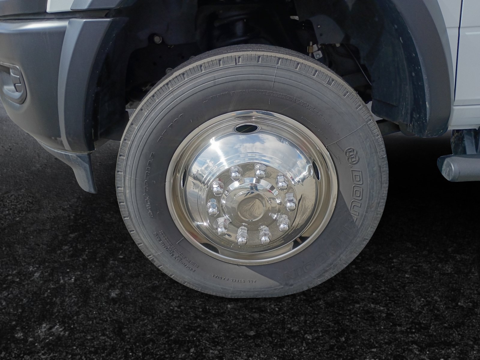 Used 2023 RAM 5500 Tradesman AWD/4WD image 15