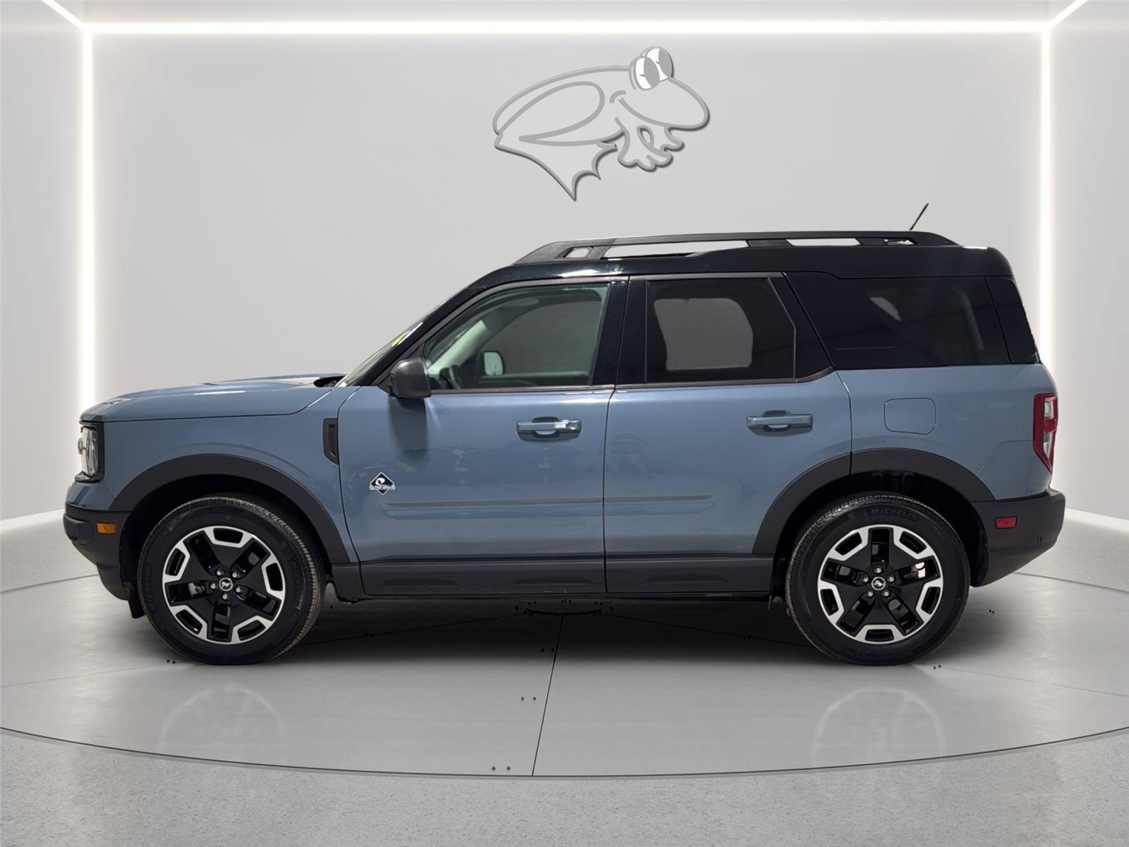 Certified 2024 Ford Bronco Sport Outer Banks w/ Tech Package AWD/4WD image 2