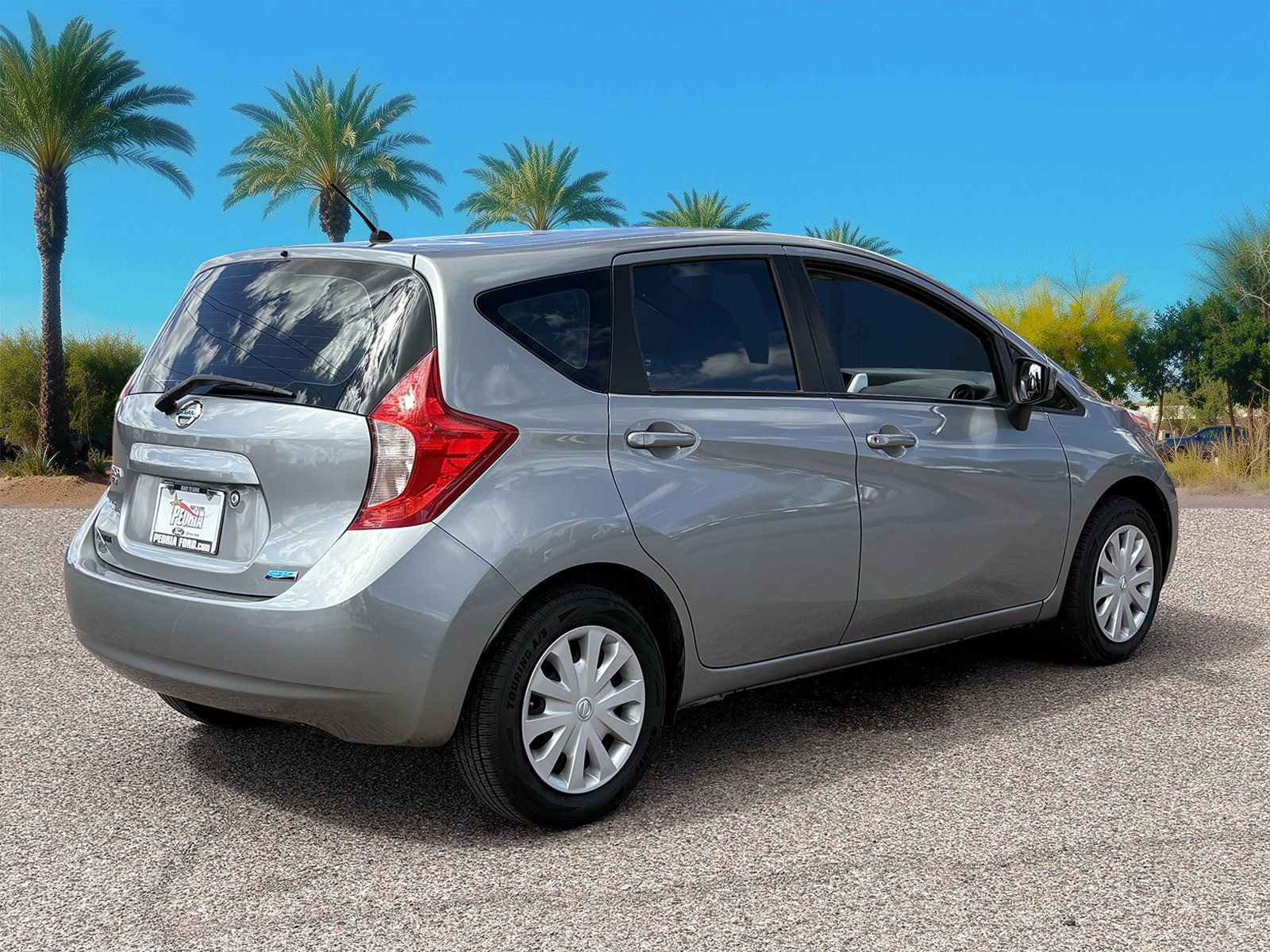 Used 2015 Nissan Versa Note S Plus FWD image 6