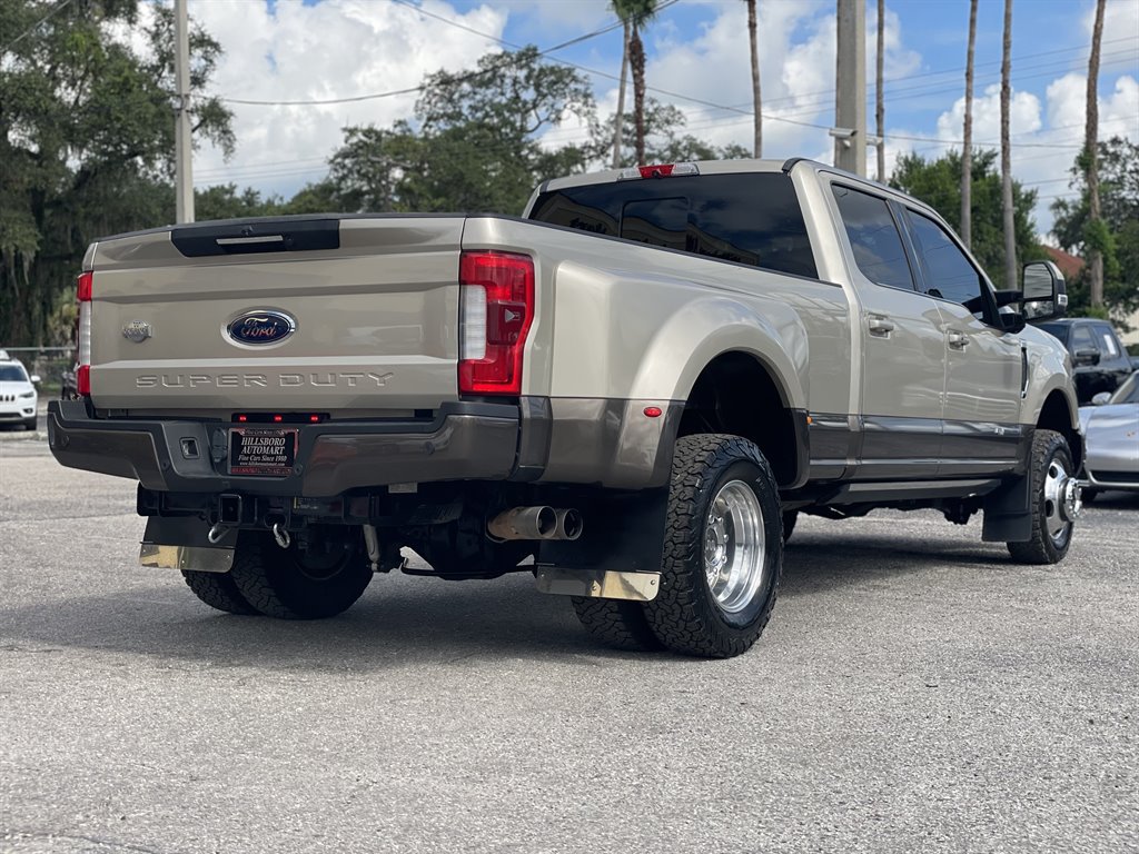 Used 2017 Ford F350 King Ranch w/ King Ranch Ultimate Package AWD/4WD image 15