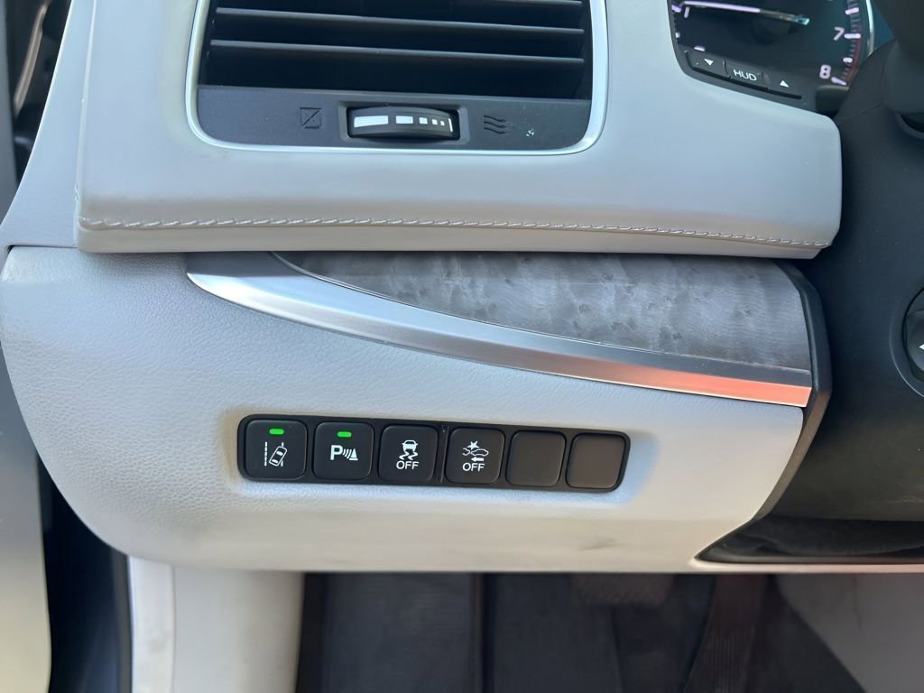 Used 2019 Acura RLX Sport Hybrid w/ Advance Pkg AWD/4WD image 22