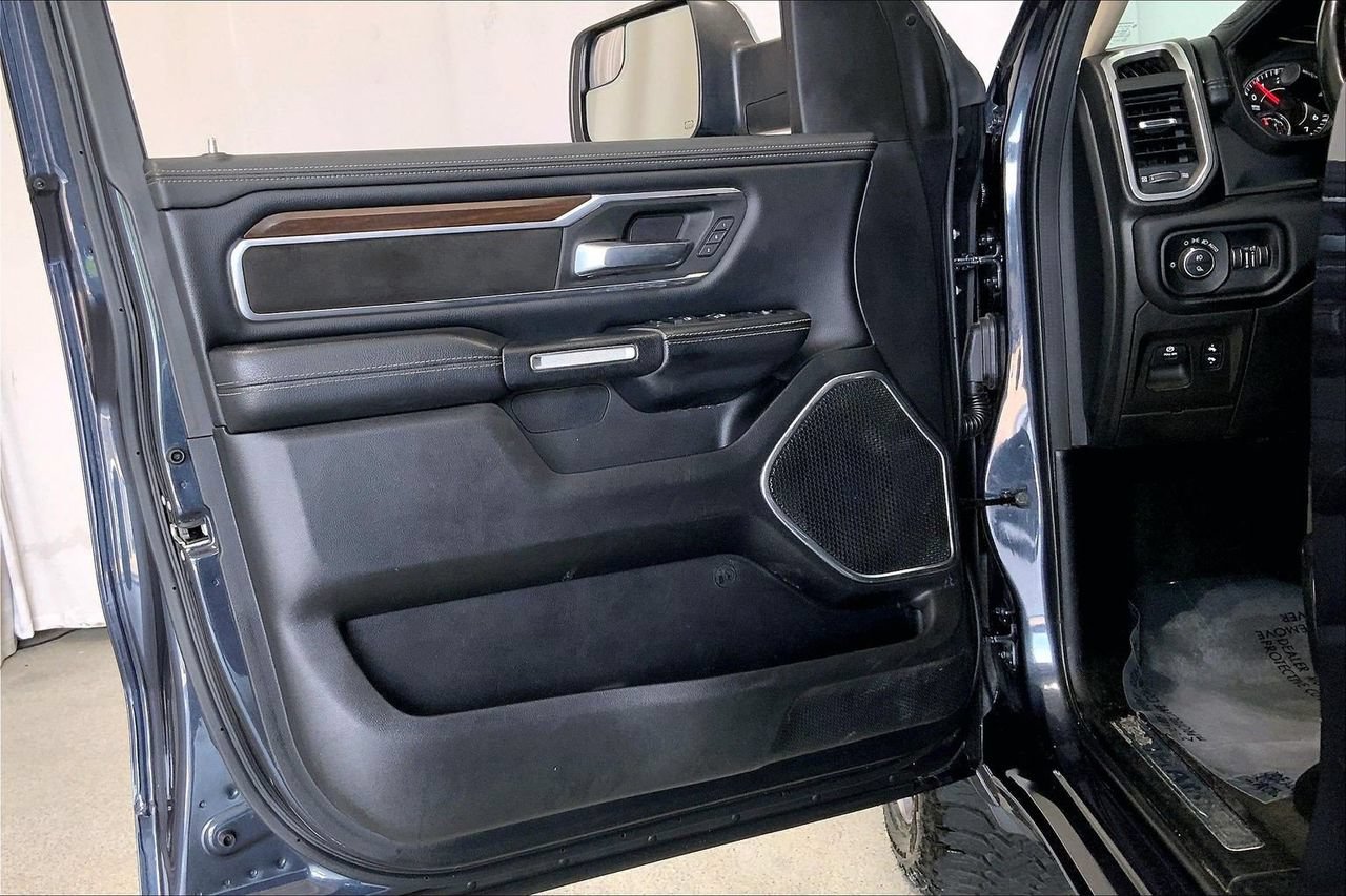 Used 2021 RAM 1500 Laramie AWD/4WD image 25