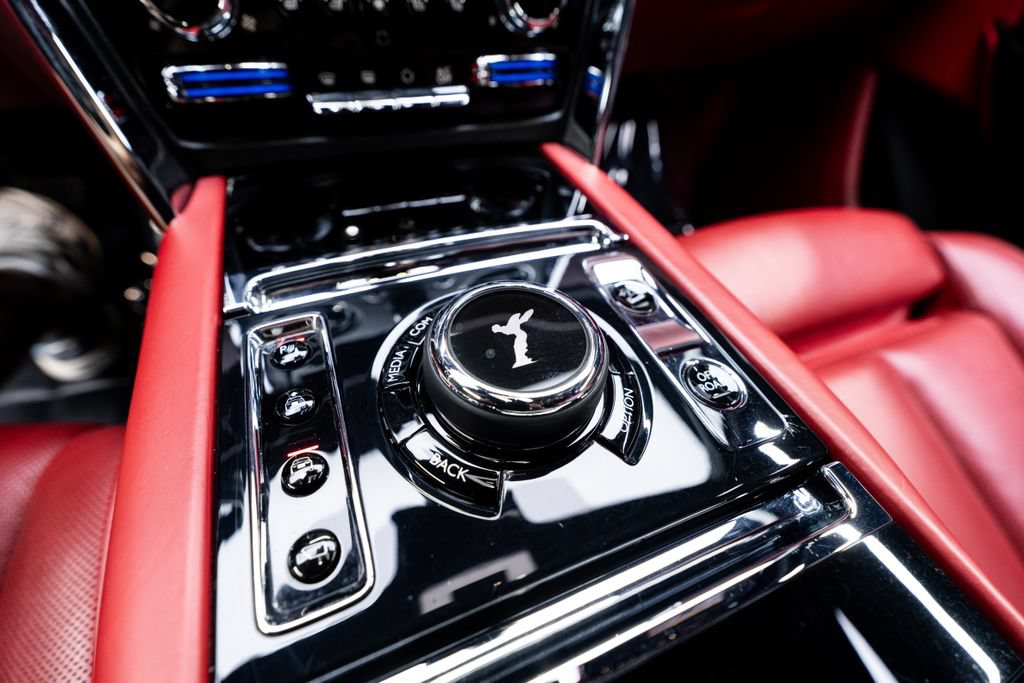 Used 2022 Rolls-Royce Cullinan AWD/4WD image 41